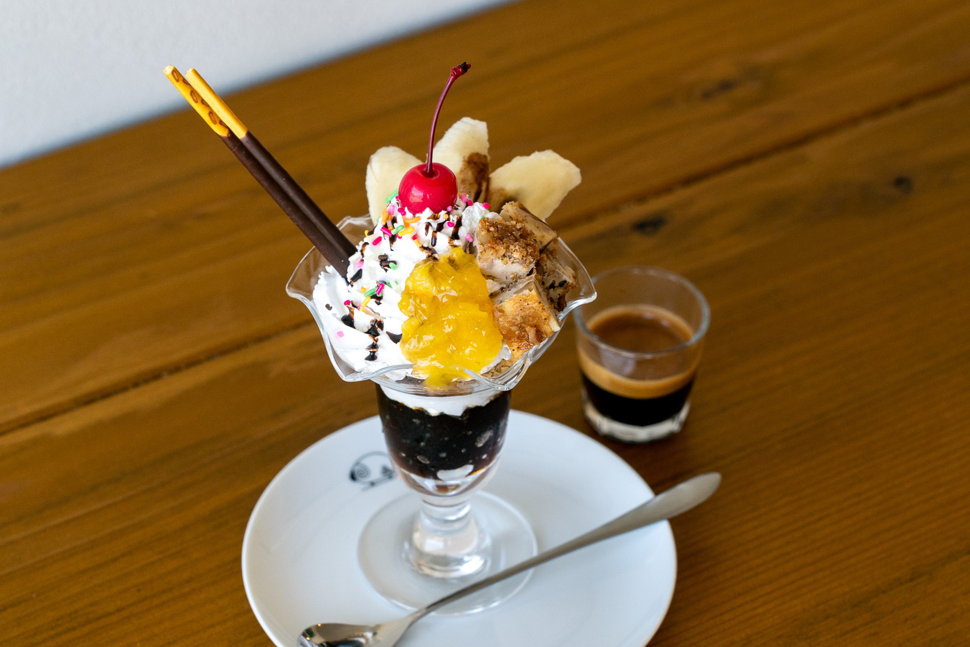 シーイヤーパブェ ひつじ珈琲7周年！昭和レトロなパフェ発売！ | ひつじ珈琲公式